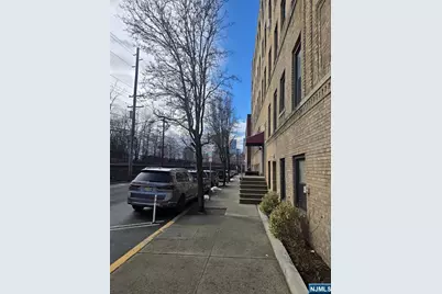 787 Summit Avenue 11 #11, Jersey City, NJ 07307 - Photo 5