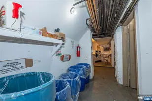 787 Summit Ave 11, Jersey City, NJ 07307 - Photo 23