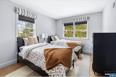 26 Laurie Drive, Englewood Cliffs, NJ 07632 - Photo 17