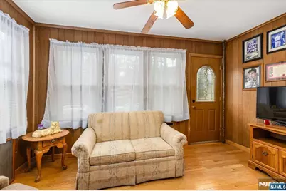 7 Delafield Avenue, Rutherford, NJ 07070 - Photo 3