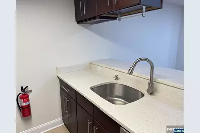 55 Clinton 502 #502, Hackensack, NJ 07601 - Photo 5