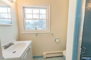 5 Pin Oak, West Caldwell, NJ 07006 - Photo 31