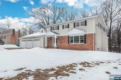 5 Pin Oak, West Caldwell, NJ 07006 - Photo 39