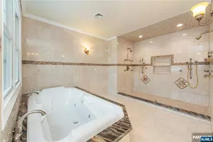 5 Pin Oak, West Caldwell, NJ 07006 - Photo 27