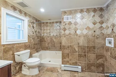 5 Pin Oak, West Caldwell, NJ 07006 - Photo 17