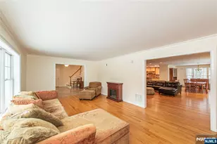 5 Pin Oak, West Caldwell, NJ 07006 - Photo 11