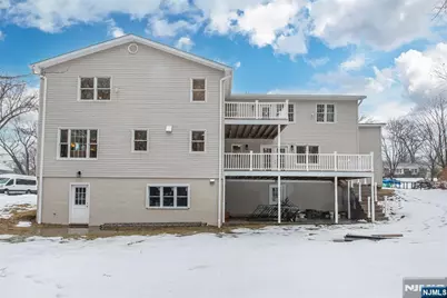 5 Pin Oak, West Caldwell, NJ 07006 - Photo 37