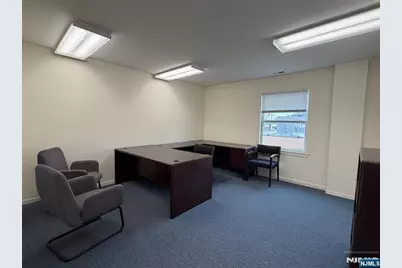 678 Westwood Avenue 2nd Floor #2nd Floor, River Vale Township, NJ 07675 - Photo 9