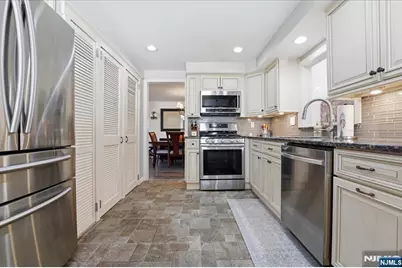 72 Saddle River Road, Waldwick, NJ 07463 - Photo 15