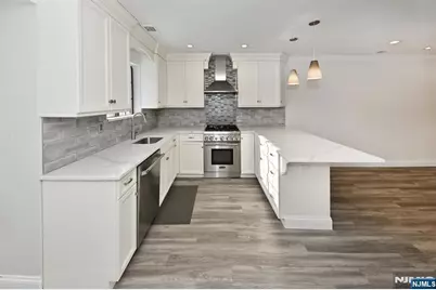 708 Thoreau Court, Mahwah, NJ 07430 - Photo 5