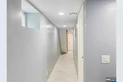 413 S 16th Street, Newark, NJ 07103 - Photo 33