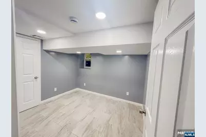 413 S 16th Street, Newark, NJ 07103 - Photo 31