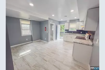 413 S 16th Street, Newark, NJ 07103 - Photo 23