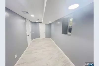 413 S 16th Street, Newark, NJ 07103 - Photo 35