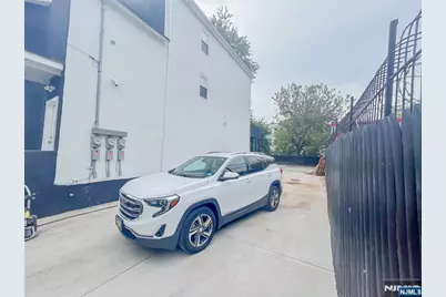 413 S 16th Street, Newark, NJ 07103 - Photo 7