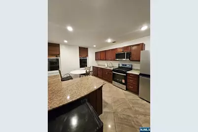 209 Mount Prospect Avenue 21 #21, Newark, NJ 07104 - Photo 3