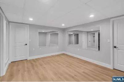 153 Oldwoods Court, Mahwah, NJ 07430 - Photo 31