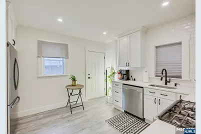 299A 7th Avenue, Newark, NJ 07107 - Photo 13