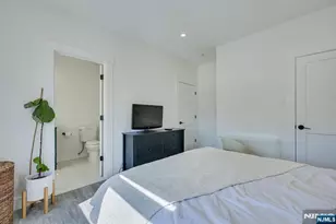 299A 7th Ave, Newark, NJ 07107 - Photo 23