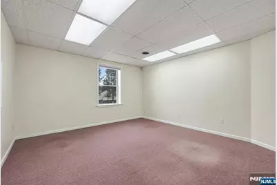 573 Valley Road 5 #5, Wayne, NJ 07470 - Photo 15