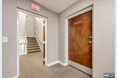 573 Valley Road 5 #5, Wayne, NJ 07470 - Photo 5