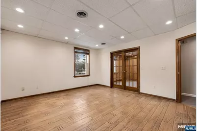 573 Valley Road 5 #5, Wayne, NJ 07470 - Photo 19