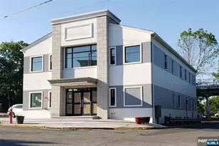 1010 Edgewater Ave, Ridgefield, NJ 07657 - Photo 1