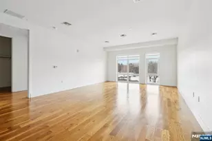 1 Executive Dr 408, Fort Lee, NJ 07024 - Photo 9