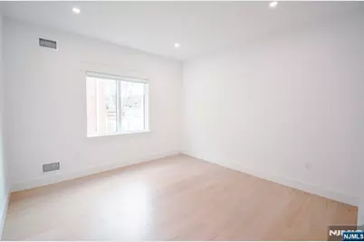 28 Prospect Street, Palisades Park, NJ 07650 - Photo 13