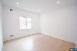 28 Prospect St, Palisades Park, NJ 07650 - Photo 13