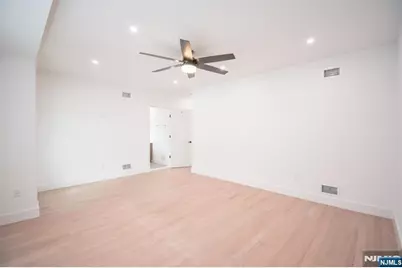 28 Prospect Street, Palisades Park, NJ 07650 - Photo 19