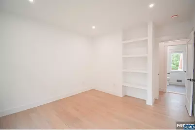 28 Prospect Street, Palisades Park, NJ 07650 - Photo 15