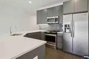 1 Executive Dr 610, Fort Lee, NJ 07024 - Photo 9