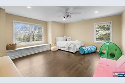 379 Butternut Avenue, Wyckoff Township, NJ 07481 - Photo 15