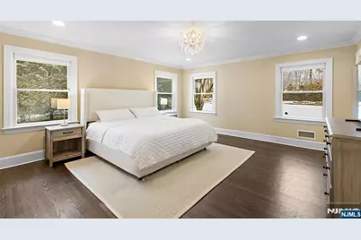 379 Butternut Avenue, Wyckoff Township, NJ 07481 - Photo 9