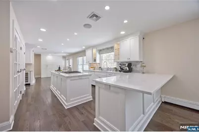 202 Chestnut Ridge Road, Saddle River, NJ 07458 - Photo 15
