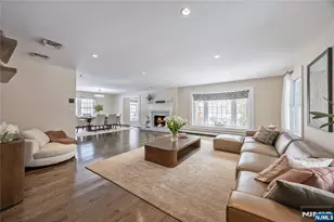 202 Chestnut Ridge Rd, Saddle River, NJ 07458 - Photo 9