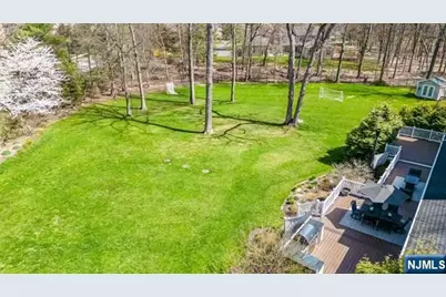 202 Chestnut Ridge Road, Saddle River, NJ 07458 - Photo 37