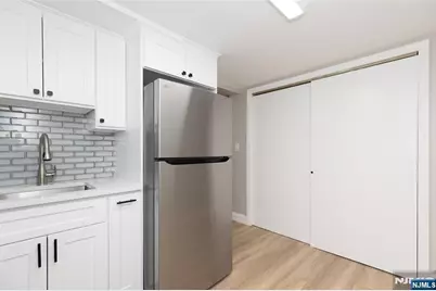 100 Lakeview Avenue 1B #1B, Clifton, NJ 07011 - Photo 7