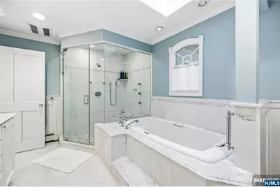 525 Franklin Avenue, Franklin Lakes, NJ 07417 - Photo 21