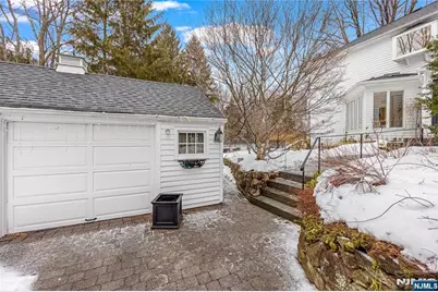 525 Franklin Avenue, Franklin Lakes, NJ 07417 - Photo 29