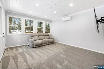 525 Franklin Avenue, Franklin Lakes, NJ 07417 - Photo 15