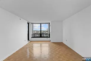 900 Palisade Ave 8B, Fort Lee, NJ 07024 - Photo 13