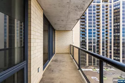 900 Palisade Avenue 8B #8B, Fort Lee, NJ 07024 - Photo 19