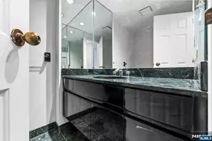 900 Palisade Ave 8B, Fort Lee, NJ 07024 - Photo 11