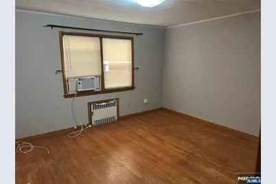 421 Hamilton 1 #1, Harrison, NJ 07029 - Photo 9