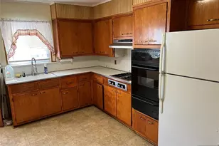 421 Hamilton 1, Harrison, NJ 07029 - Photo 3