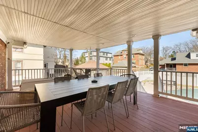 1070 Cumbermeade Road, Fort Lee, NJ 07024 - Photo 31