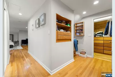 1070 Cumbermeade Road, Fort Lee, NJ 07024 - Photo 23