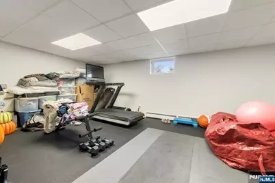 1070 Cumbermeade Road, Fort Lee, NJ 07024 - Photo 29